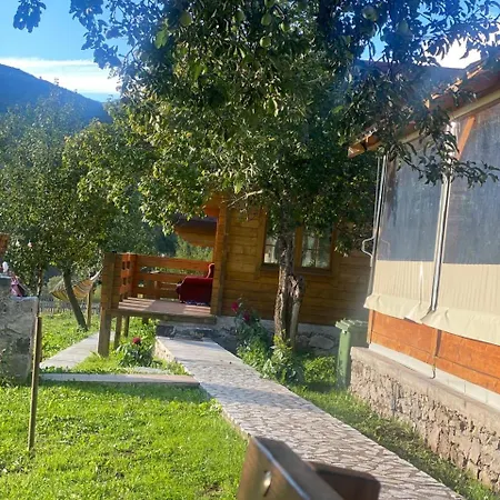 Bujtina Pepushaj Πανσιόν *