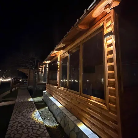 Bujtina Pepushaj Affittacamere *